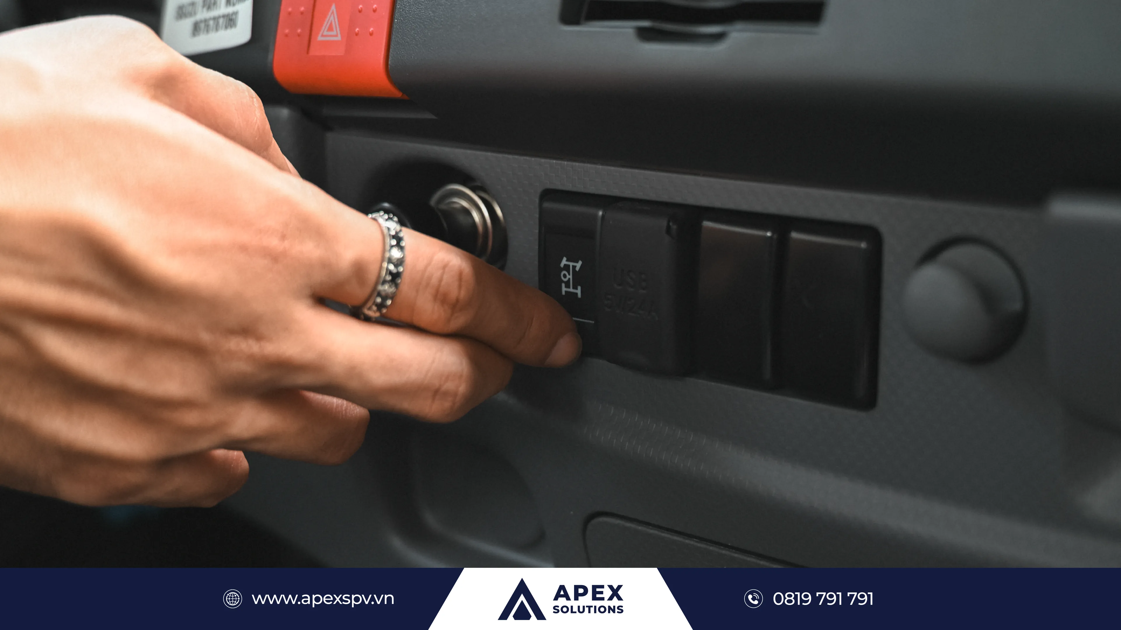 Bộ trích công suất được thiết kế đồng bộ hoàn toàn với hộp số của xe nền